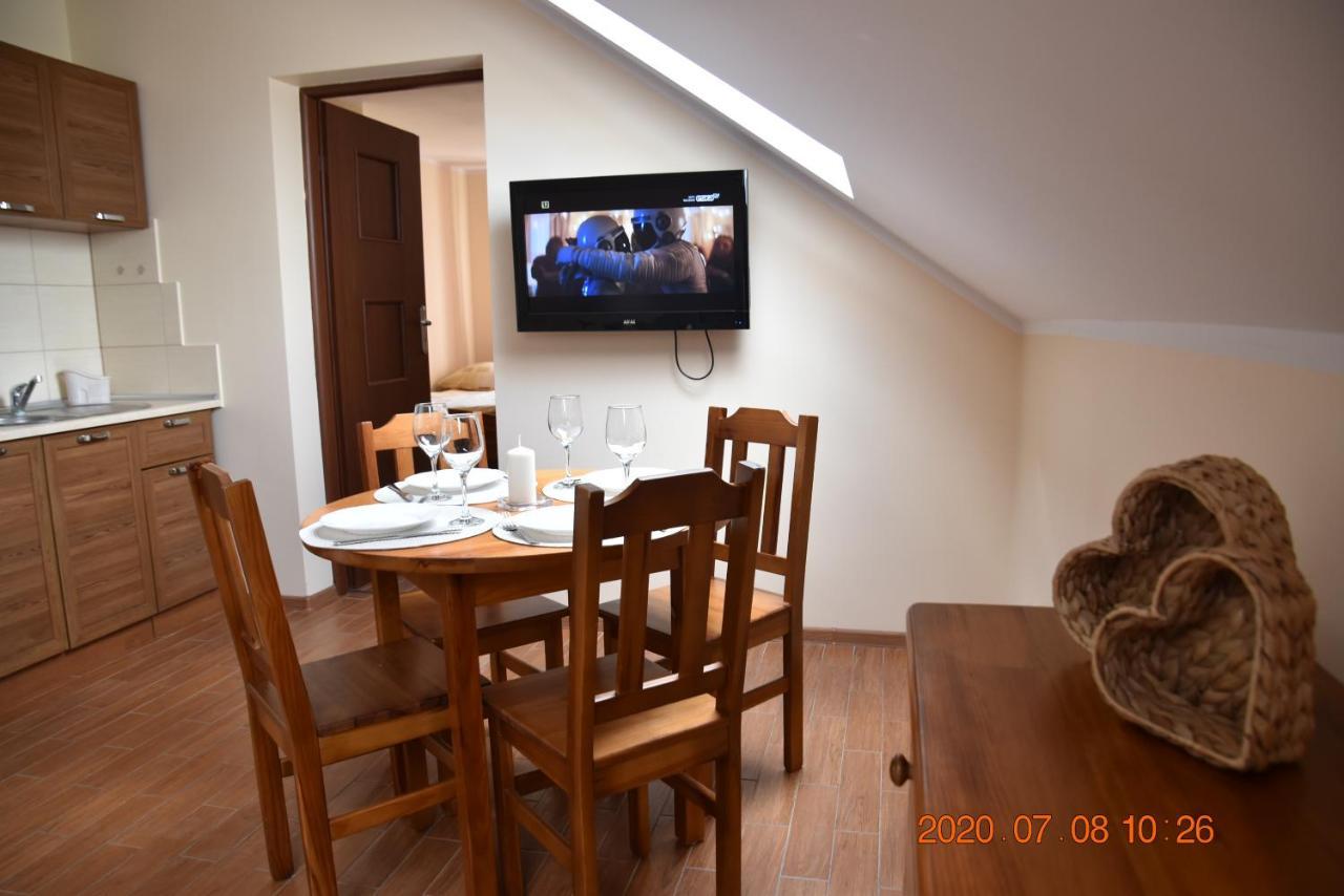 Apartamenty Przy Basenie Blisko Morza Brown Puck Exteriör bild