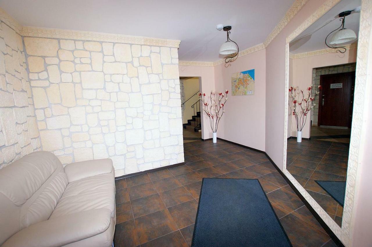 Apartamenty Przy Basenie Blisko Morza Brown Puck Exteriör bild