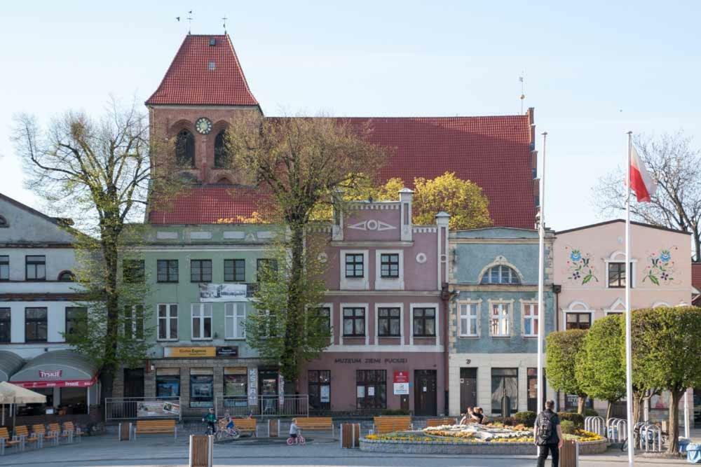 Apartamenty Przy Basenie Blisko Morza Brown Puck Exteriör bild